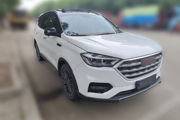 Used Sinotruk VGV U70 2020 1.5T Automatic Smart Luxury 7-Seater Front Right 45 Deg