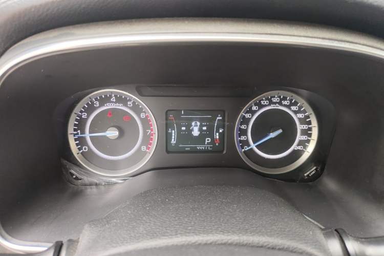 Used Sinotruk VGV U70 2020 1.5T Automatic Smart Luxury 7-Seater Instrument Cluster