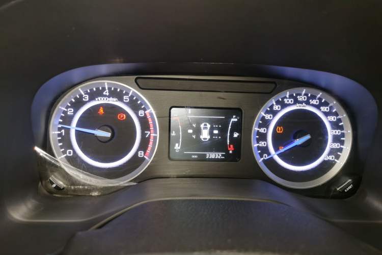 Used Sinotruk VGV U70 2020 1.5T Manual Elite Sunroof Version 5 Seats Instrument Cluster