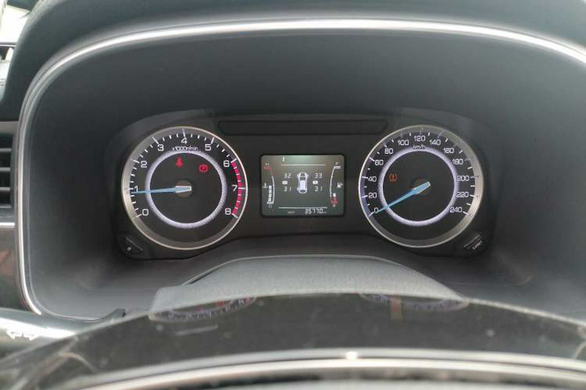 Used Sinotruk VGV U70 2020 1.5T Manual Elite Sunroof Version 7 Seats Instrument Cluster