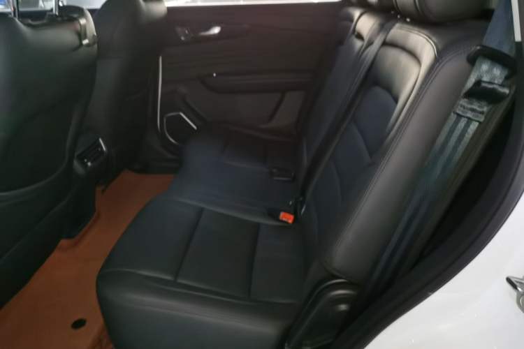 Used Sinotruk VGV U70 2020 1.5T Manual Elite Sunroof Version 5 Seats Interior 4