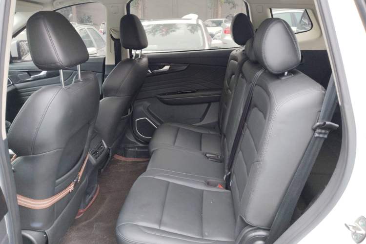 Used Sinotruk VGV U70 2020 1.5T Automatic Smart Enjoyment Elite Navigation Version 7 Seats Interior 4