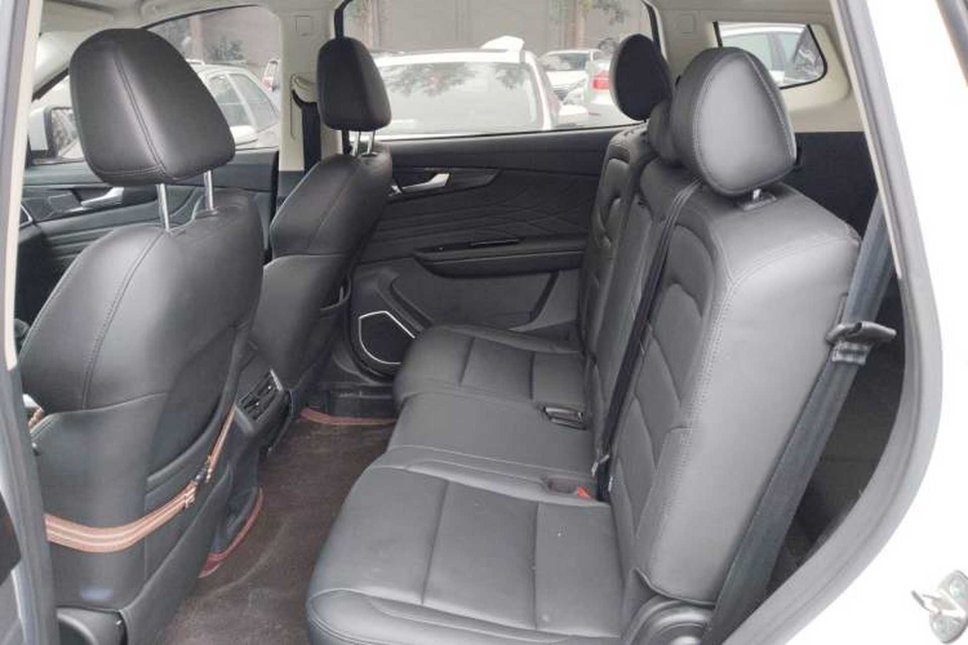 Used Sinotruk VGV U70 2020 1.5T Automatic Smart Enjoyment Elite Navigation Version 7 Seats Interior 4