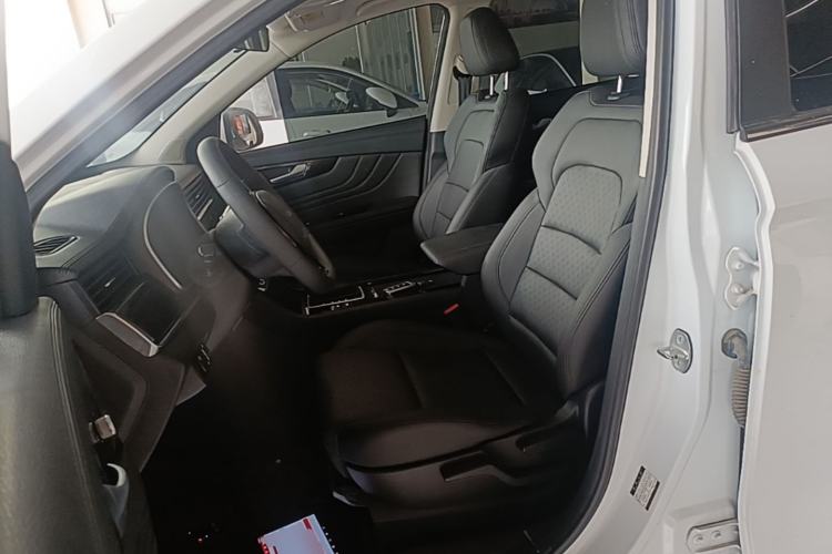 Used Sinotruk VGV U70 2020 1.5T Automatic Smart Enjoyment Elite Version 7 Seats Left Front Seat