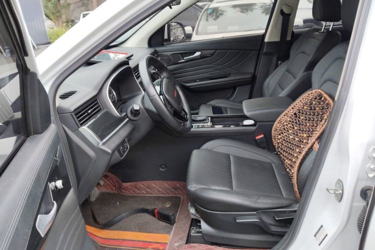 Used Sinotruk VGV U70 2020 1.5T Automatic Smart Enjoyment Elite Navigation Version 7 Seats Left Front Seat