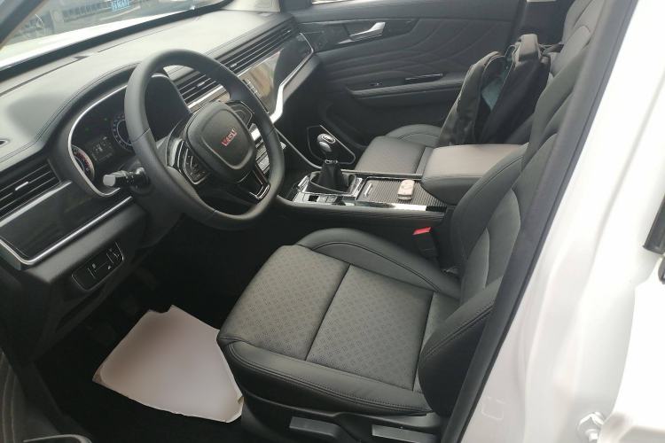 Used Sinotruk VGV U70 2020 1.5T Manual Elite Sunroof Version 7 Seats Left Front Seat