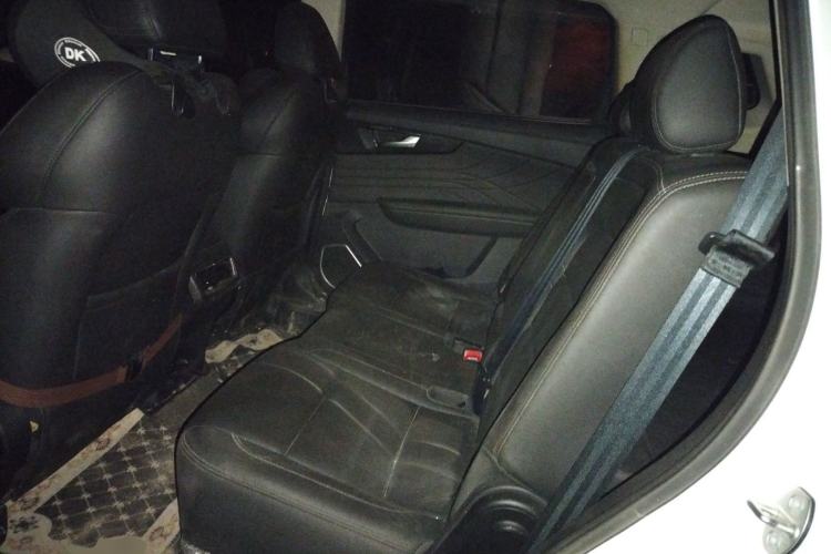 Used Sinotruk VGV U70 2020 1.5T Manual Elite Sunroof Version 7 Seats Left Rear Seat