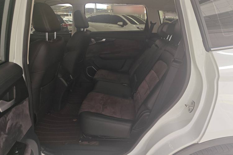 Used Sinotruk VGV U70 2020 1.5T Automatic Smart Luxury Edition 5 Seats Left Rear Seat