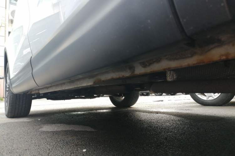 Used Sinotruk VGV U70 2020 1.5T Manual Elite Sunroof Version 7 Seats Left Side Sill