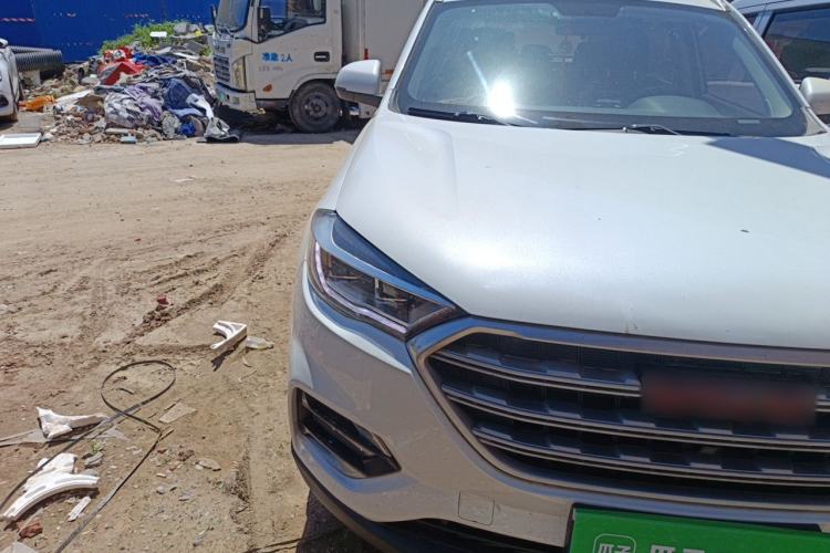 Used Sinotruk VGV U70 2020 1.5T Automatic Smart Luxury Edition 5 Seats Right Front Headlight