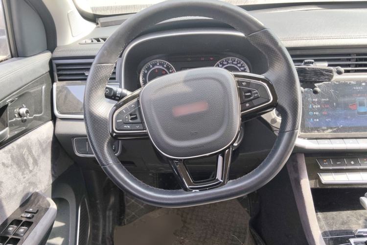 Used Sinotruk VGV U70 2020 1.5T Automatic Smart Luxury 7-Seater Steering Wheel