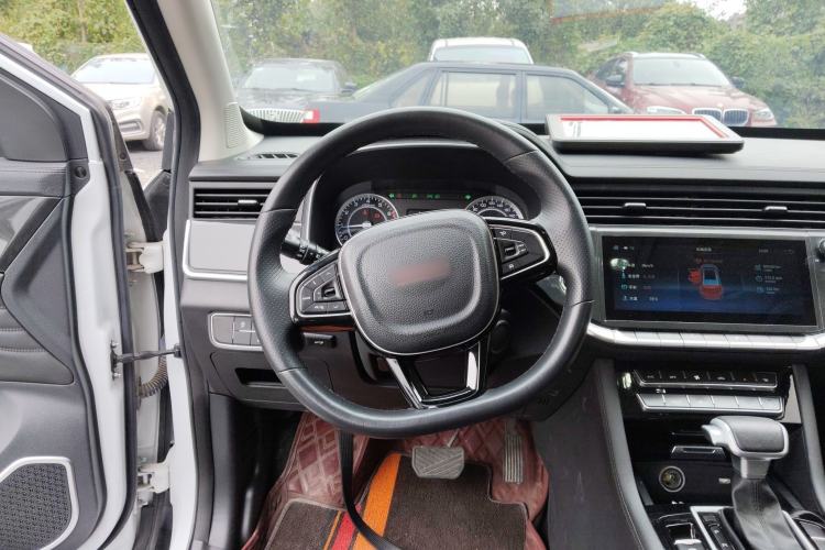 Used Sinotruk VGV U70 2020 1.5T Automatic Smart Enjoyment Elite Navigation Version 7 Seats Steering Wheel