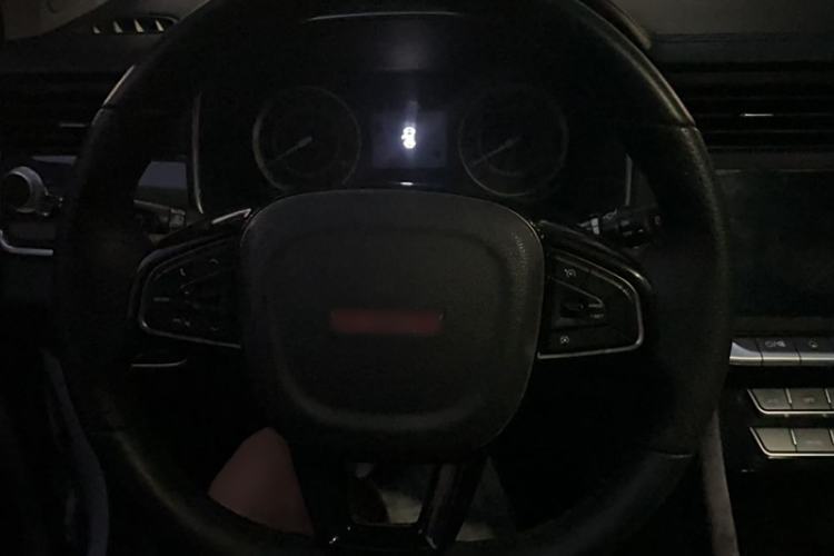 Used Sinotruk VGV U70 2020 1.5T Automatic Smart Luxury 7-Seater Steering Wheel