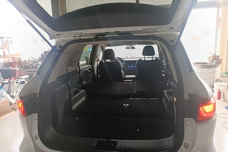 Used Sinotruk VGV U70 2020 1.5T Automatic Smart Enjoyment Elite Version 7 Seats Trunk