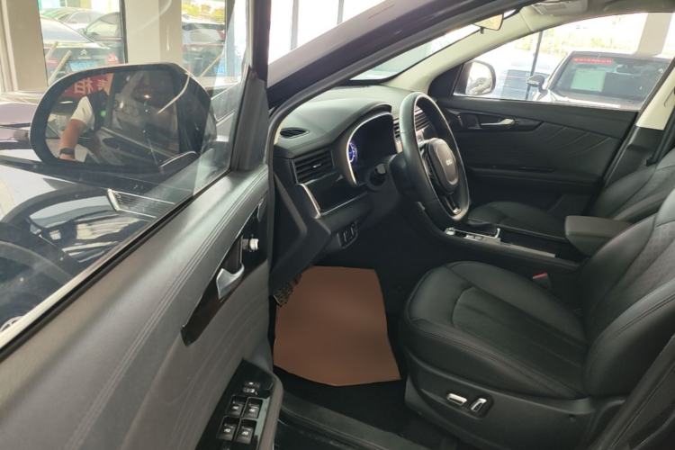 Used Sinotruk VGV U70 2021 1.5T Automatic Youyue Edition 7-Seater Driver Seat