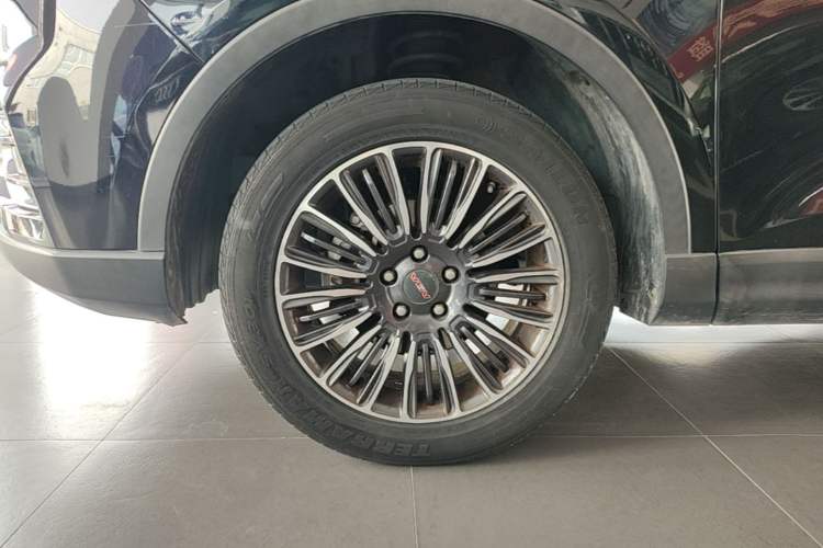 Used Sinotruk VGV U70 2021 1.5T Automatic Youyue Edition 7-Seater Left Front Wheel Hub