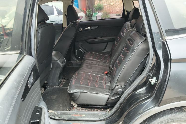 Used Sinotruk VGV U70 2021 1.5T Manual Enjoy Edition 7-Seater Left Rear Seat