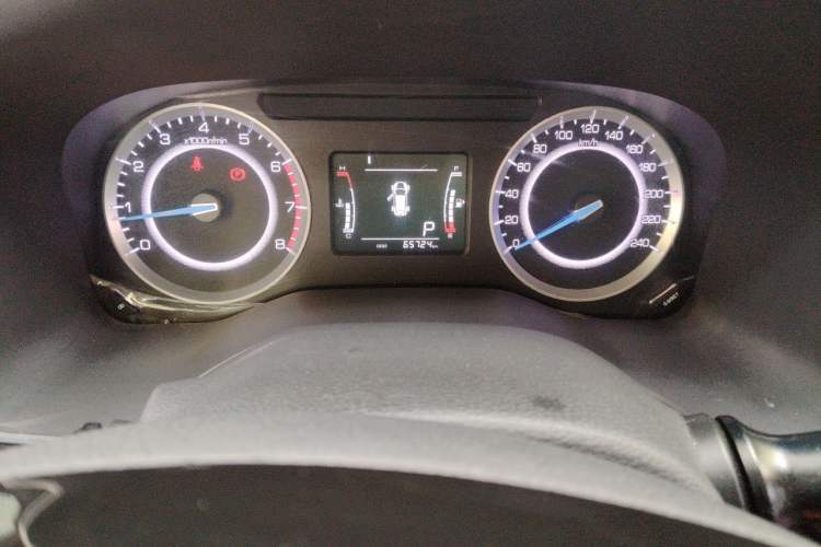 Used Sinotruk VGV U70 2021 1.5T Automatic Youyue Edition 7-Seater Odometer Close Up