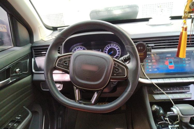 Used Sinotruk VGV U70 2021 1.5T Automatic Youyue Edition 7-Seater Steering Wheel