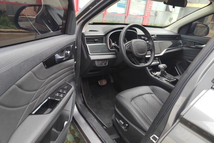 Used Sinotruk VGV U70 2021 1.5T Automatic Youyue Edition 7-Seater Driver Seat