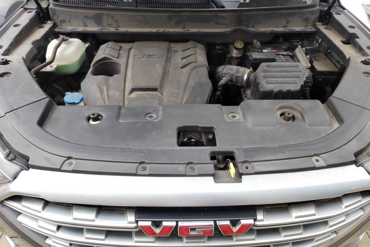 Used Sinotruk VGV U70 2021 1.5T Automatic Youyue Edition 7-Seater Engine Bay