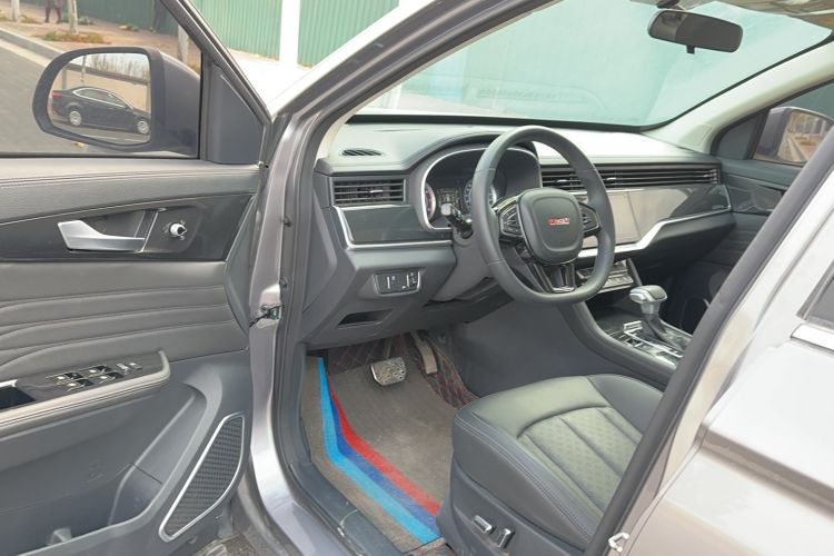 Used Sinotruk VGV U70 2021 1.5T Automatic Youyue Edition 7-Seater Interior 2