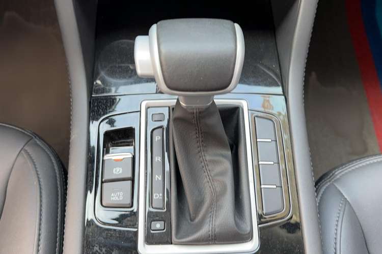 Used Sinotruk VGV U70 2021 1.5T Automatic Youyue Edition 7-Seater Interior 5