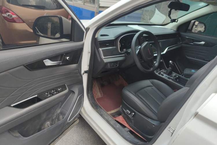 Used Sinotruk VGV U70 2021 1.5T Manual Enjoy Edition 7-Seater Driver Seat