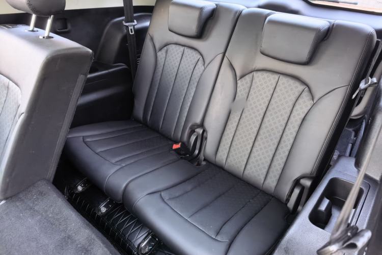 Used Sinotruk VGV U70 2021 1.5T Manual Enjoy Edition 7-Seater Interior 2