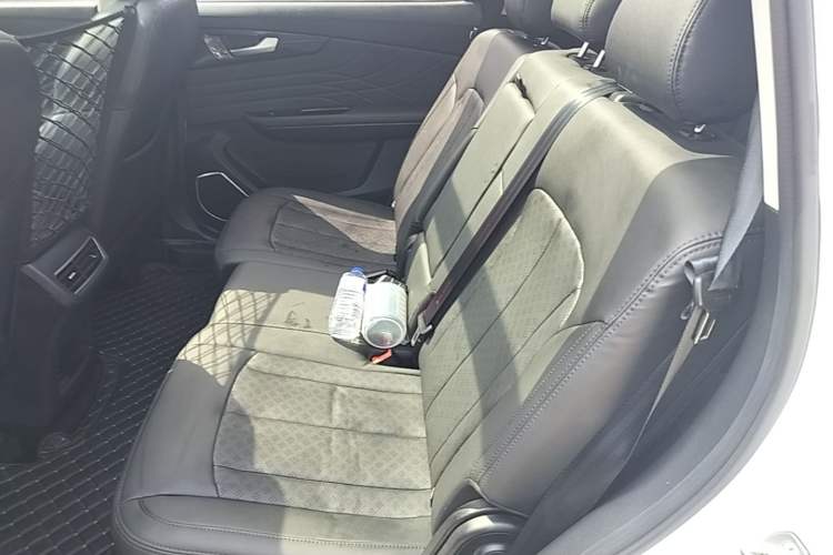 Used Sinotruk VGV U70 2021 1.5T Automatic Youyue Edition 7-Seater Left Rear Seat
