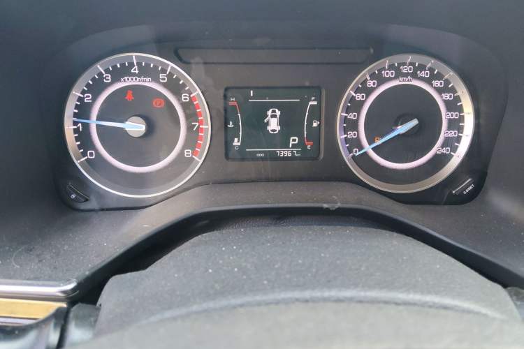 Used Sinotruk VGV U70 2021 1.5T Automatic Youyue Edition 7-Seater Odometer Close Up