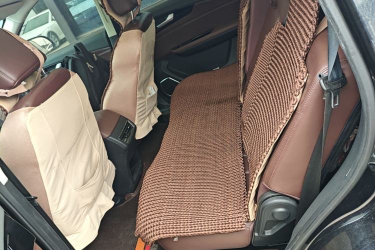 Used Sinotruk VGV U70Pro 2022 1.5T Automatic Youyue Edition 7-Seater Left Rear Seat