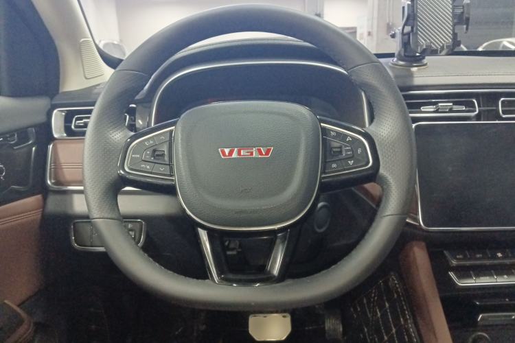Used Sinotruk VGV U70Pro 2022 1.5T Automatic Youxuan Edition 7 Seats Steering Wheel