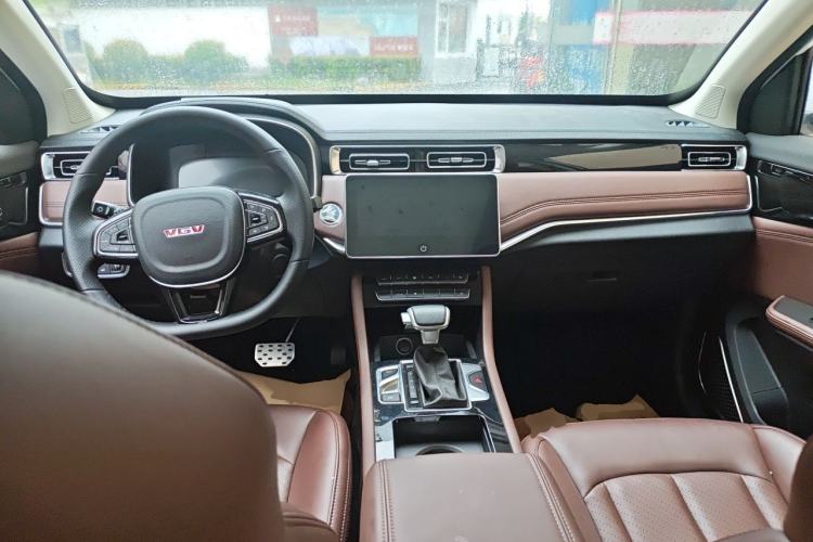 Used Sinotruk VGV U70Pro 2022 1.5T Automatic Youyue Edition 7-Seater Center Console