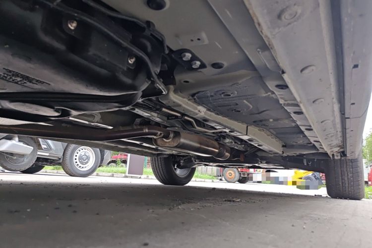 Used Sinotruk VGV U70Pro 2022 1.5T Automatic Youyue Edition 7-Seater Chassis Rear Right