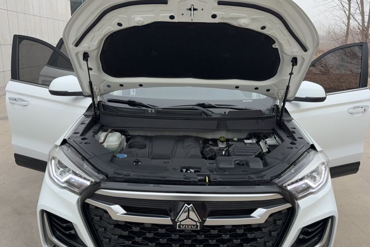 Used Sinotruk VGV U70Pro 2022 1.5T Automatic Youyue Edition 7-Seater Engine Bay