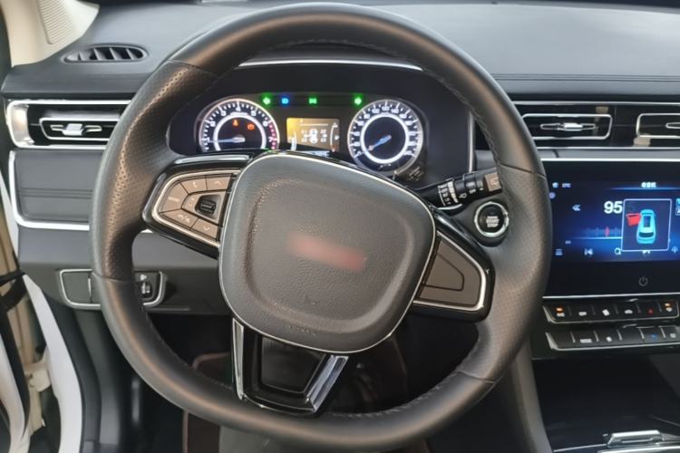 Used Sinotruk VGV U70Pro 2022 1.5T Manual Youyue Edition 7-Seater Steering Wheel