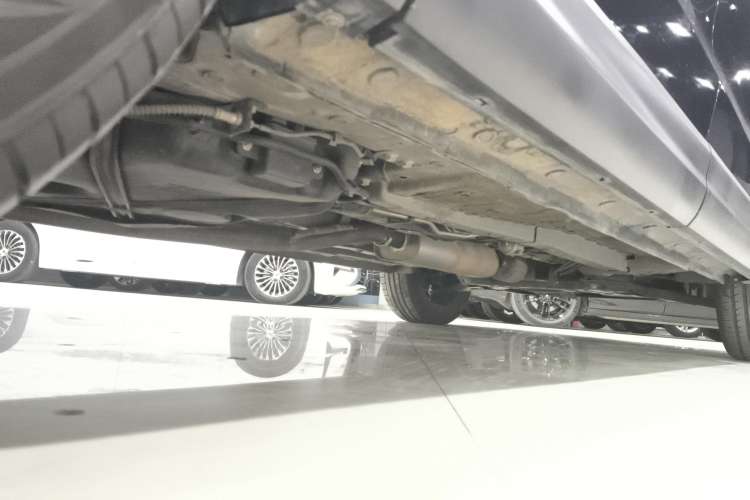 Used Sinotruk VGV U75 2021 1.5T Automatic SG Version 5 Seats Right Side Sill