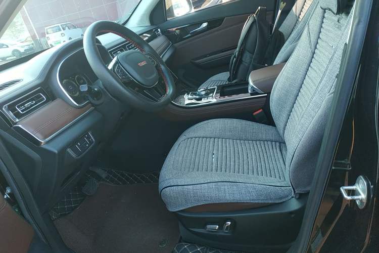 Used Sinotruk VGV U75PLUS 2021 2.0 TGDI Fun-Seeking Mountain Edition 7 Seats Left Front Seat