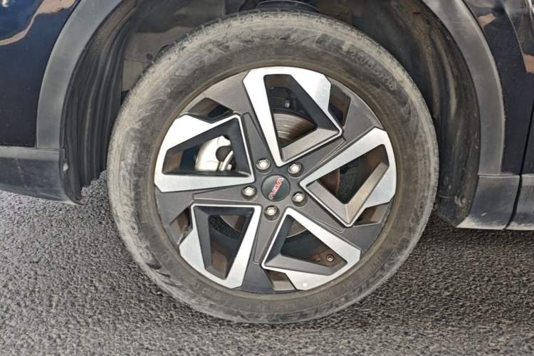Used Sinotruk VGV U75PLUS 2021 2.0 TGDI Fun-Seeking Mountain Edition 7 Seats Left Front Wheel Hub
