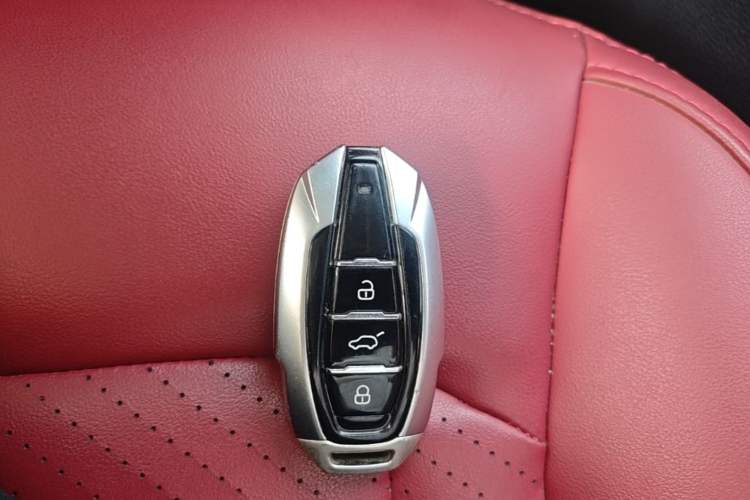 Used Sinotruk VGV U75PLUS 2021 2.0 TGDI Fun-Seeking Mountain Edition 7 Seats Vehicle Key