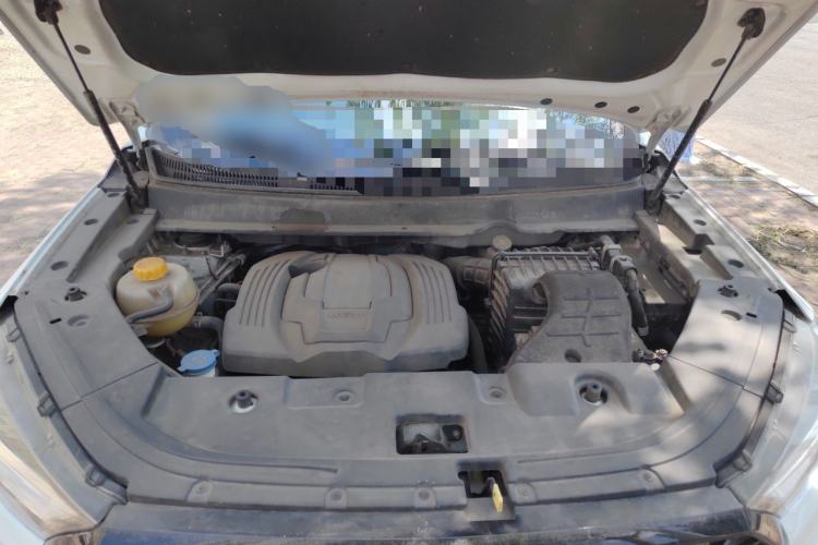Used Sinotruk VGV U75PLUS 2021 2.0 TGDI Luxury Pro 7-Seater Engine Bay