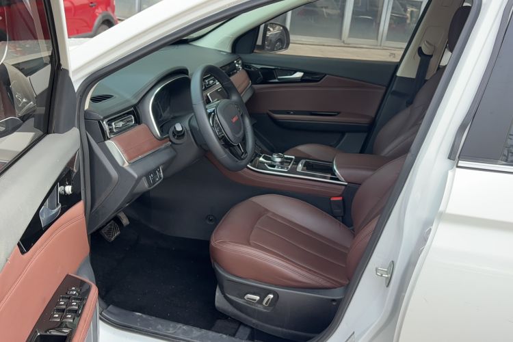 Used Sinotruk VGV U75PLUS 2021 2.0 TGDI Luxury Pro 7-Seater Interior 1
