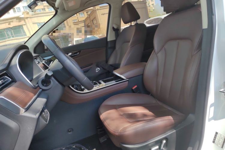Used Sinotruk VGV U75PLUS 2021 2.0 TGDI Luxury Pro 7-Seater Left Front Seat