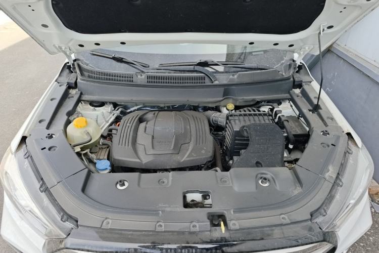 Used Sinotruk VGV VX7 2022 2.0T Automatic Elite Edition HY4C20B Engine Bay