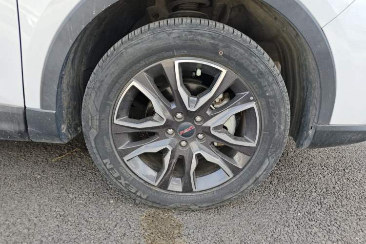 Used Sinotruk VGV VX7 2022 2.0T Automatic Elite Edition HY4C20B Right Front Wheel Hub