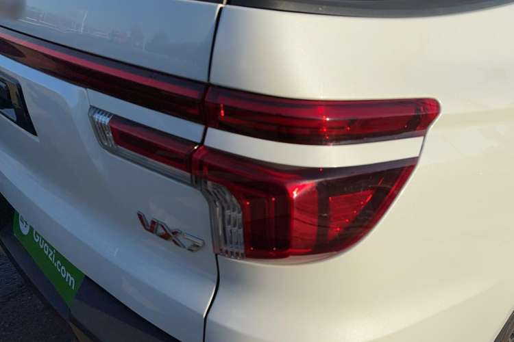 Used Sinotruk VGV VX7 2022 2.0T Automatic Industry-Customized Version HY4C20B Right Rear Taillight