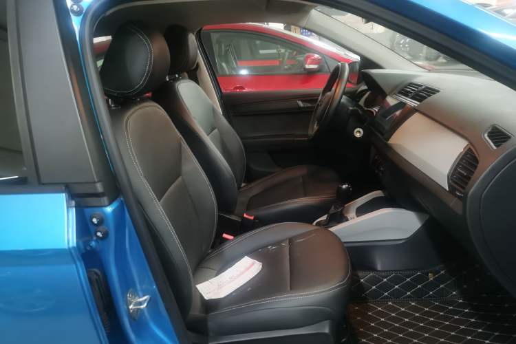 Used Skoda Fabia 2016 1.4L Automatic Car Enjoy Edition Interior 7