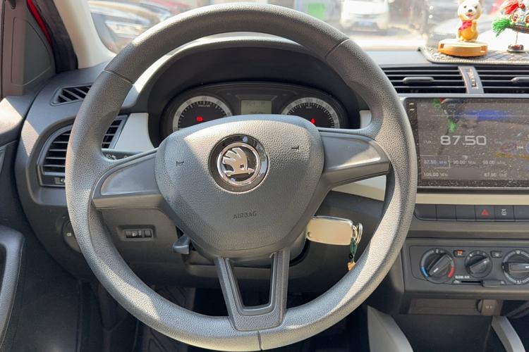 Used Skoda Fabia 2017 1.4L Automatic Car Enjoy Edition Interior 4
