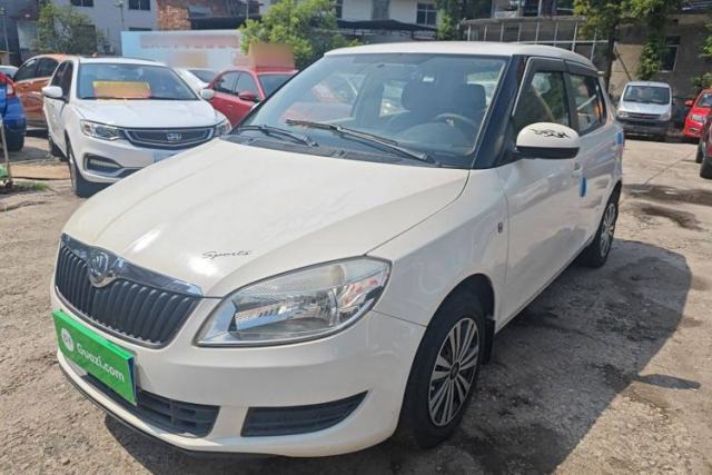 Used Skoda Fabia 2014 1.4L Manual Crystal Edition